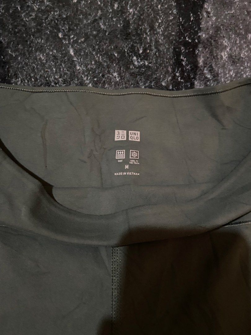 Uniqlo Tights army green (Category: Shorts) located in San Carlos. Submitted by athletes-high (Listing ID 1470941628, Image 3). Description: Uniqlo Tights Army Green Excellent Condition Medium on tag 2 Side Pockets Width 28-30 Length 17 350.