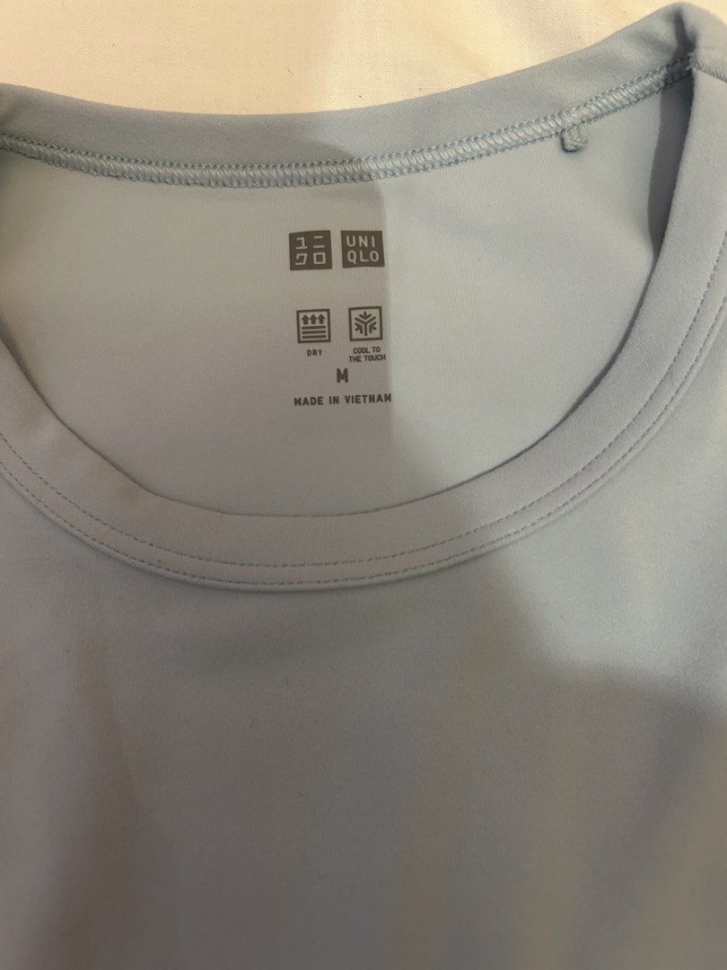 Uniqlo top (Category: Shirts) located in Manila. Submitted by coquettecosette (Listing ID 1470958148, Image 2). Description: Never worn baby blue uniqlo arism top!🩵🦋.
