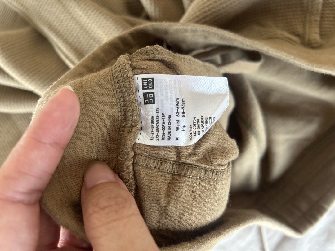 Uniqlo Waffle Knit Lounge Pants (M) (Category: Other Bottoms) located in Quezon City. Submitted by jen_o (Listing ID 1470933103, Image 3). Description: Color: Khaki Used only a few times! Looks new :) .