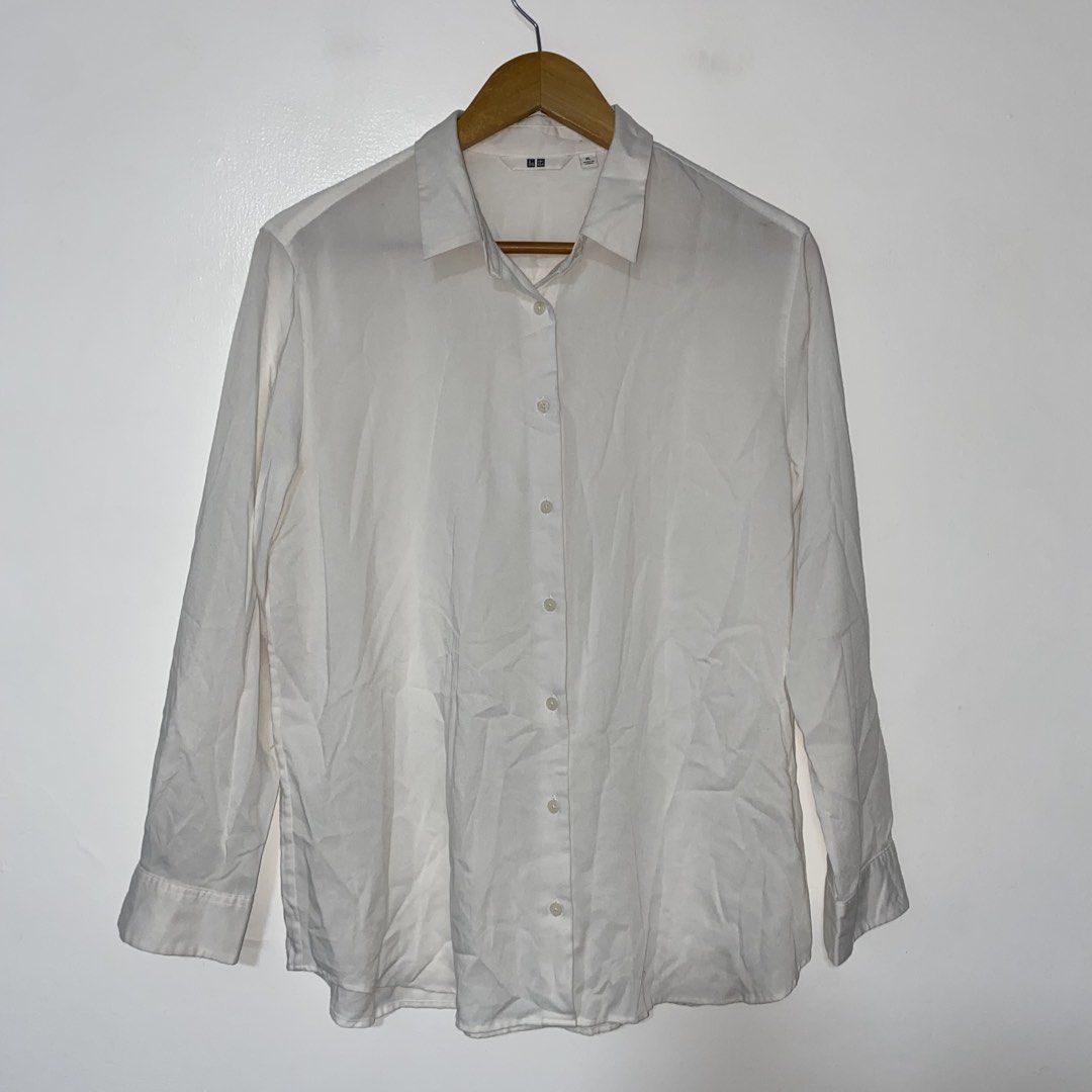 UNIWLO rayon long sleeve top (Category: Longsleeves) located in San Jose del Monte. Submitted by mamiracky (Listing ID 1471041668, Image 2). Description: .