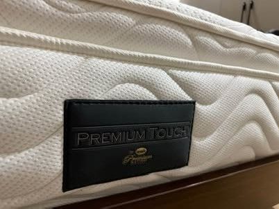 Uratex Premium Touch Viscoluxe Queen Size (Category: Bed Frames & Mattresses) located in Manila. Submitted by kg2026_ (Listing ID 1470939738, Image 3). Description: Queen size 11 inches thick lightly used Retail Price: P28,000.00 The Premium Touch Viscoluxe gives contouring comfort, pressure relief, and undisturbed sleep all night. Contouring Support with Effective Pressure Relief: Senso Memory Foam cradles the body and helps reduce pressure poin