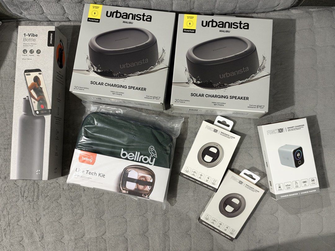 *URBANISTA SPEAKER *MOMAX WATER BOTTLE *BELLROY TECH KIT *FUNCTION MAGSAFE LOOP *FUNCTION SMART CHARGER (Category: Water Bottles & Tumblers) located in Mandaluyong City. Submitted by beccaaaaw (Listing ID 1470990682, Image 1). Description: From Beyond the Box ✅URBANISTA SOLAR SPEAKER : 5,500 each (3 available) ✅3in1 MOMAX WATER BOTTLE : 2,500 each (1 available) ✅BELLROY TECH KIT : 1,900 each (1 available) ✅FUNCTION MAGSAFE LOOP : 600 each (2 avai