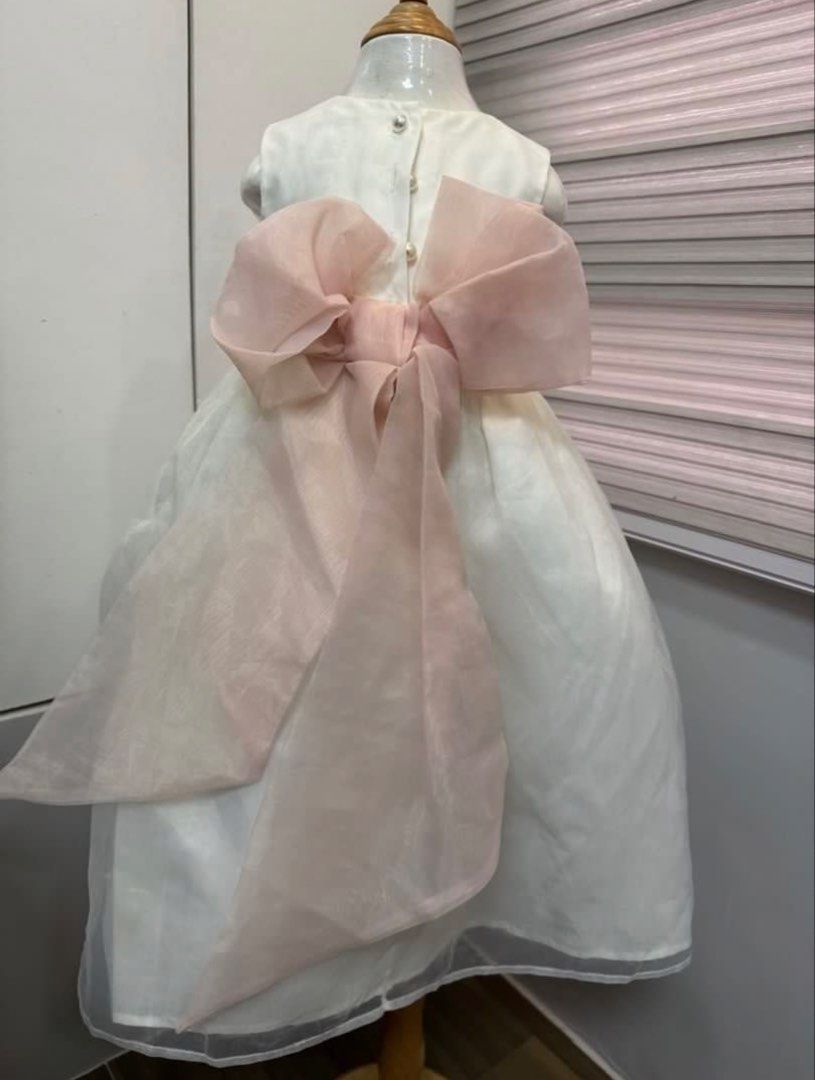 US Angels White Dress 4T (Category: Babies & Kids Fashion) located in San Mateo. Submitted by eulahs_clothing_boutique (Listing ID 1471010470, Image 3). Description: 1 DAY RESERVATION ONLY! NO PAYMENT - NO SHIPPING LAST PRICE POSTED!! Courier: J&T, Lalamove/Grab Express Payment Method: Gcash or Maribank.