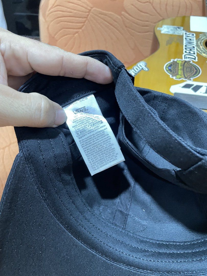 Vans Off The Wall Black Snapback Cap (Category: Caps & Hats) located in Manila. Submitted by clementdav22513 (Listing ID 1471026225, Image 3). Description: - Brand: Vans - Color: Classic Black - Condition: Brand new, never worn out - Features: Embroidered skateboard logo patch on front - Brim: Flat brim with authentic Yupoong sticker attached - Closure: Adjustable snapback strap with Vans woven tag - Interior: Includes official Vans branding and 