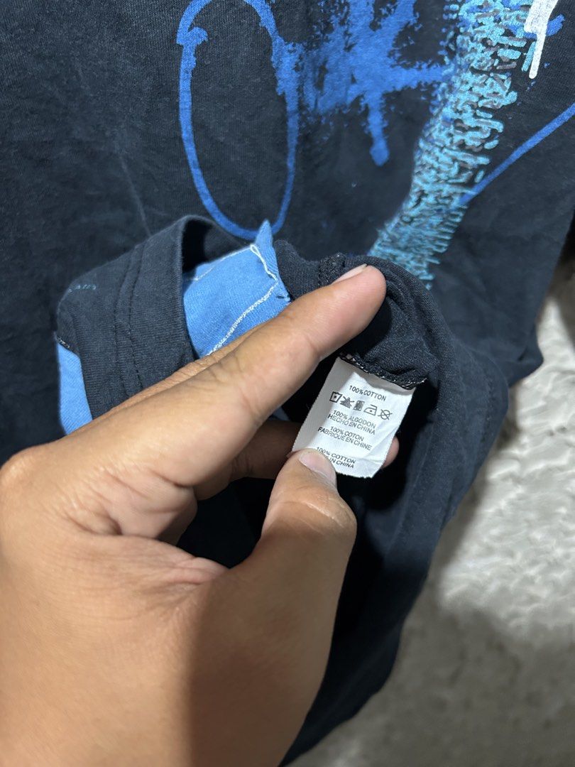vibtage oakley tee (Category: Tshirts & Polo Shirts ) located in Naga. Submitted by babyneptune (Listing ID 1471068234, Image 3). Description: verrygood condition .
