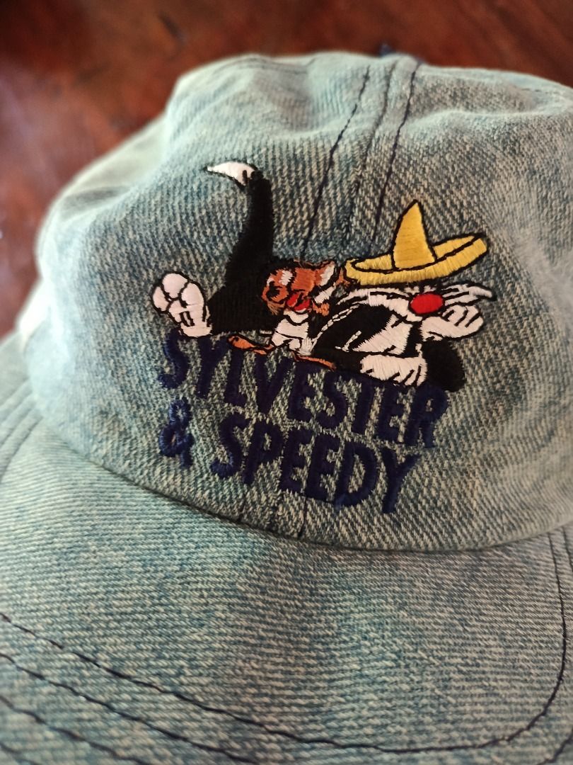 Vintage Cap by Warner Bros Inc. Dated (1991) (Category: Caps & Hats) located in Dimiao. Submitted by knsclothingapparel_2025 (Listing ID 1470967669, Image 3). Description: #Vintage cap by Warner Bros Inc. (dated 1991) # Origin of Goods USA. #Sign of usage, minimal flaws due to old age #balik bayan box.