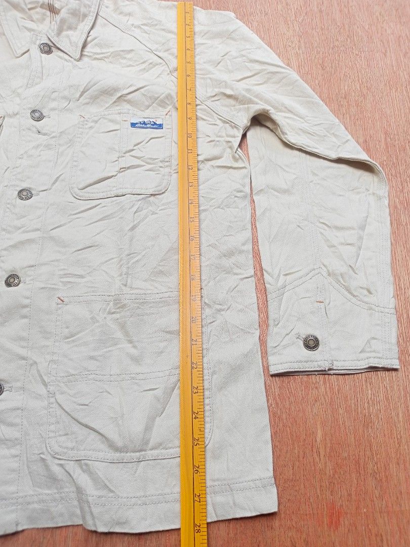 Vintage Eddie Bauer Utility work wear jacket dated July 2000 (Category: Coats, Jackets and Outerwear) located in Kapalong. Submitted by hashhthrift (Listing ID 1470952035, Image 2). Description: dated July 2000 no issue excellent condition color rate 9.9/10 color biege featuring multi pocket with 100% cotton.