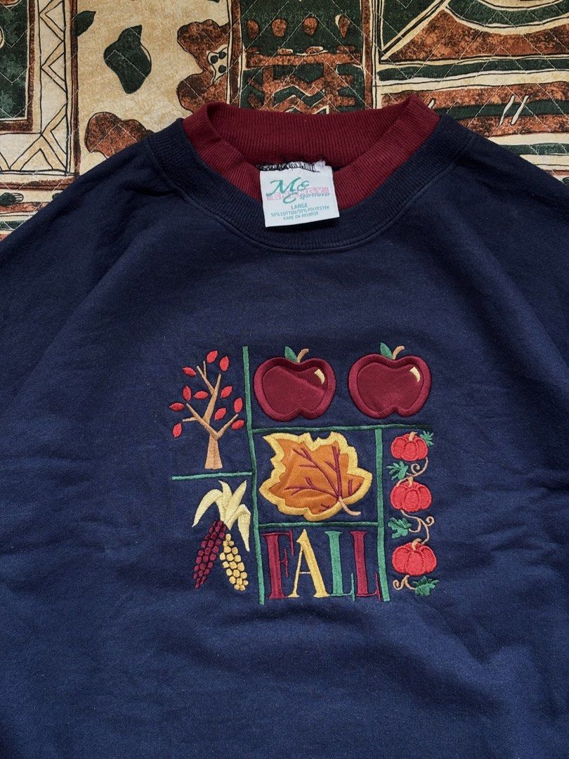 Vintage Fall Embroided Sweatshirt (Category: Coats, Jackets and Outerwear) located in Baguio. Submitted by zojythriftph (Listing ID 1471026297, Image 2). Description: Large No flaws, Excellent Used Condition Color rate- 10/10 ♻️ Thrifted/preloved items — manage expectations. 📌 Disclaimer: For reselling purposes only. All branded items are thrifted/preloved..