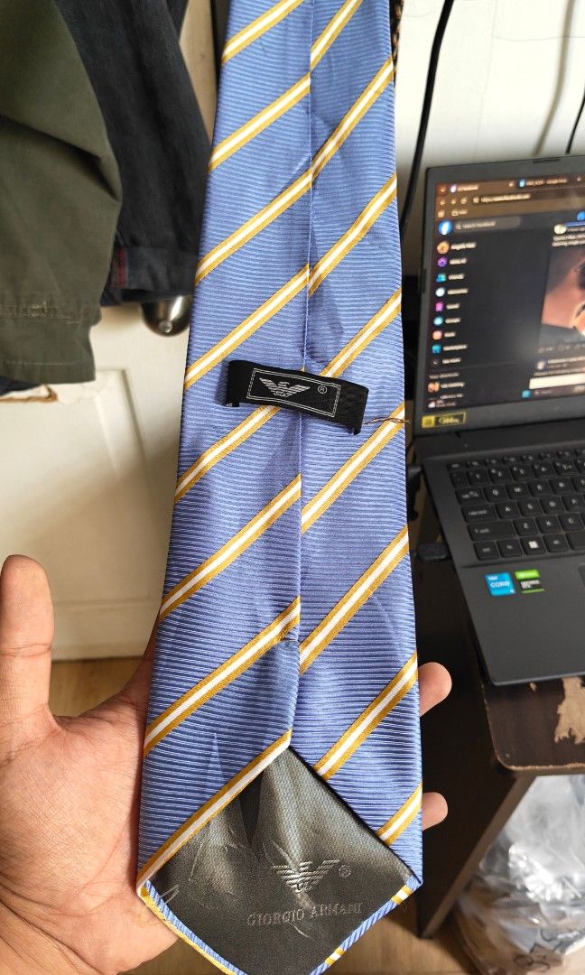 Vintage Giorgio Armani Silk Tie (Category: Ties) located in Calamba. Submitted by _.anjelis (Listing ID 1471057582, Image 1). Description: dm for width.
