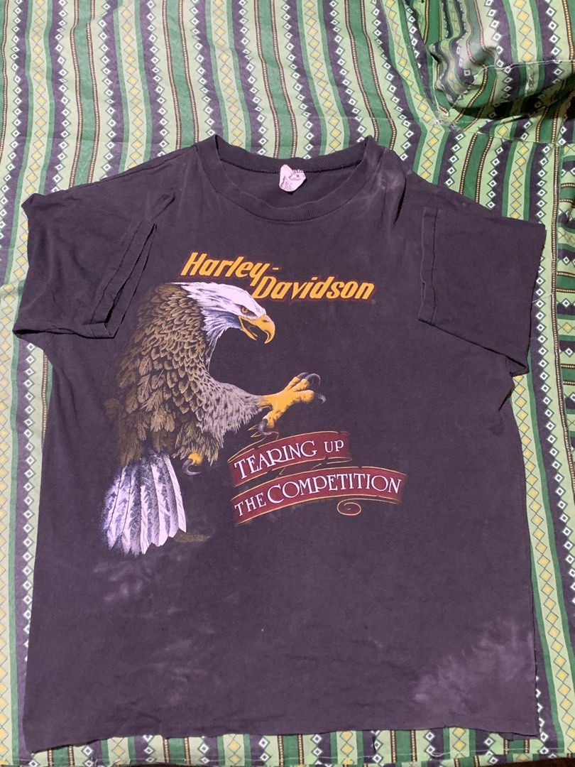 Vintage Harley Davidson 1988 (Category: Tshirts & Polo Shirts ) located in Iligan City. Submitted by jamesbond7777479 (Listing ID 1471080372, Image 1). Description: Vintage Harley Davidson Tearing Up the competition year 1988 tshirt Size Large Width 23 Length 28 .