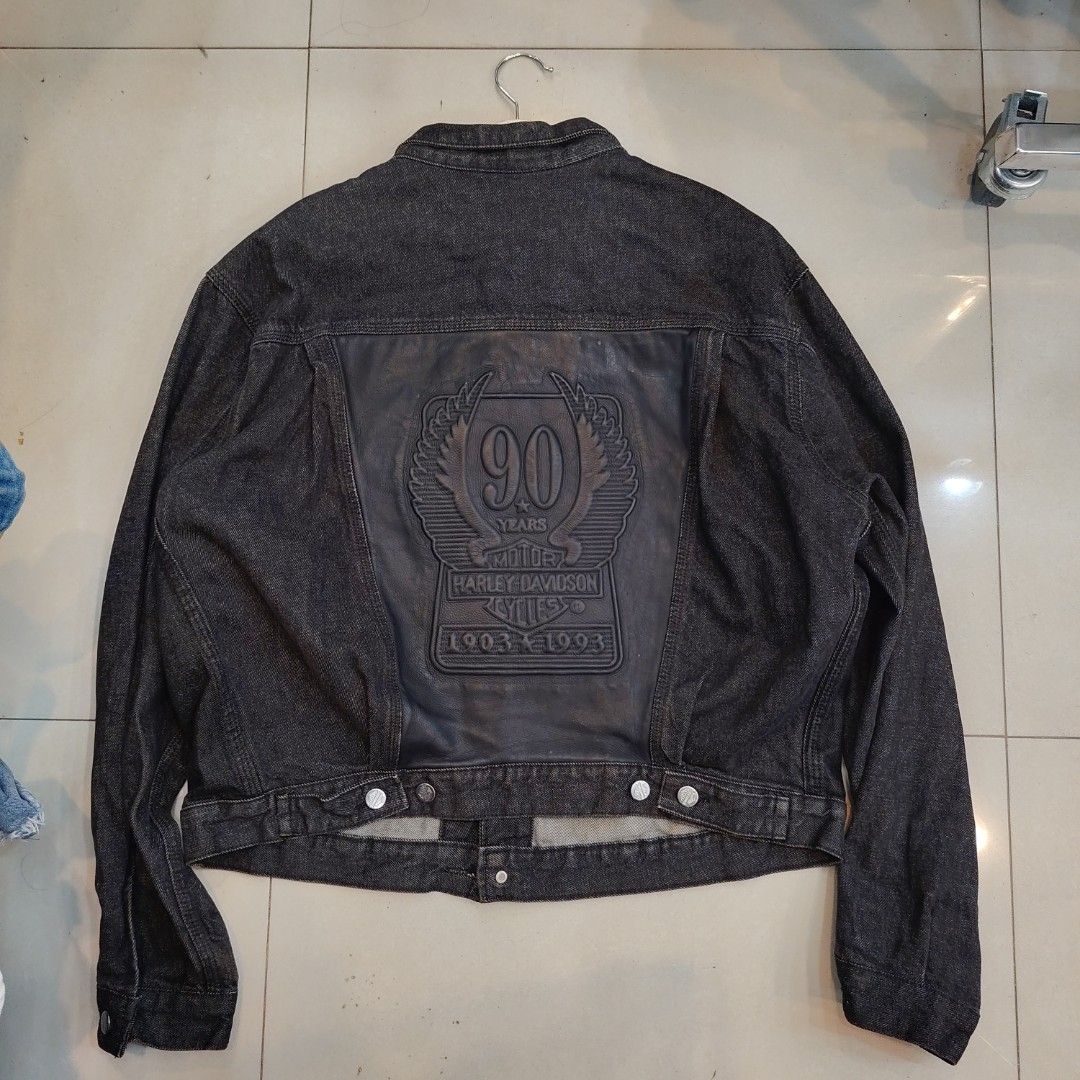 Vintage Harley Davidson Denim Jacket Leather Design (Category: Coats, Jackets and Outerwear) located in Daraga. Submitted by flip2fit (Listing ID 1471003788, Image 2). Description: Dimes 25x26 21 Shoulders Excellent Condition No issues.