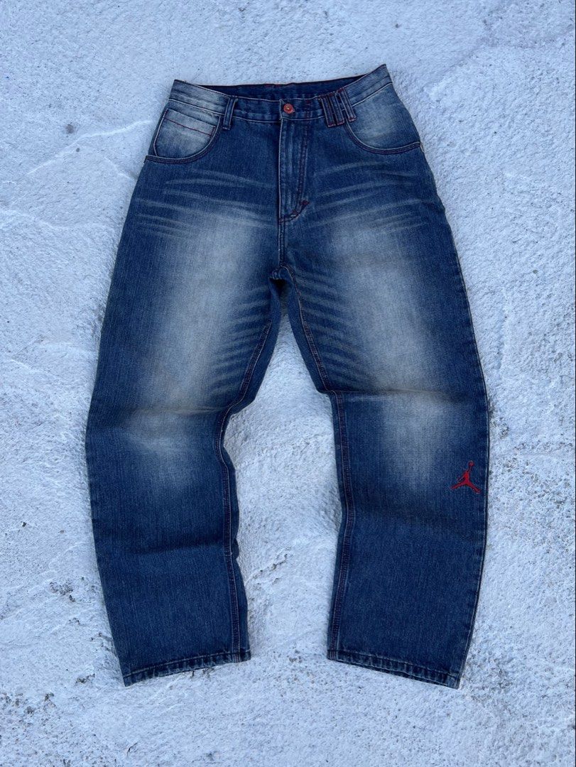 Vintage Jordan Pants (Category: Jeans) located in Manila. Submitted by dopehits (Listing ID 1471105590, Image 1). Description: Size 30-32 No issue Pristine condition Rare piece 4999 📩📩 For keeps if di mabenta ✌🏻.