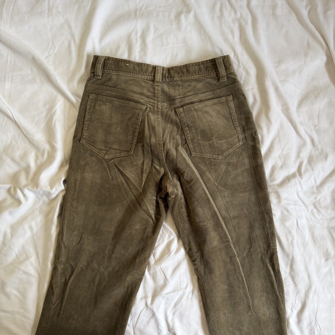 Vintage Olive Green Corduroy Pants (Category: Jeans) located in Cavite. Submitted by kydeclutter (Listing ID 1471002106, Image 3). Description: - Brand/Model: Bluestar Comfort - Size: 25 - Color: Olive Green - Material: Super soft ribbed corduroy fabric - Fit: Classic flare - Details: Front button and zipper closure, two front pockets, two back patch pockets - Condition: Worn out for a few times and condition is still good as new, also has a velv