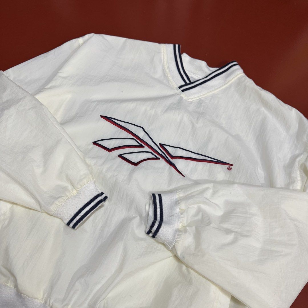 VINTAGE REEBOK WINDBREAKER (Category: Coats, Jackets and Outerwear) located in Pasig City. Submitted by buzzthrifty (Listing ID 1471000891, Image 3). Description: SIZE L-XL 24-25x27 EXCELLENT CONDITION CUT LANG TAGS .