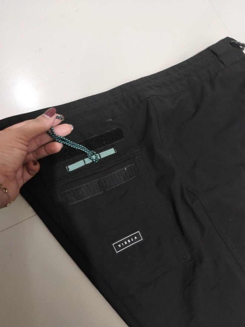 Vissla Upcycled Coconut Boardshorts (Category: Activewear) located in Cebu City. Submitted by paulactan (Listing ID 1471052697, Image 3). Description: size 33 on tag fits 33-34 18.5" length 4 way stretch veryyyy like new condition💯.