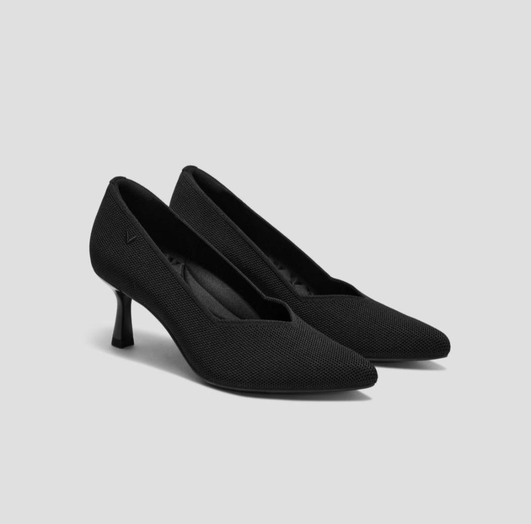 Vivaia Pointed-Toe Mid Heels (Anna) (Category: Heels) located in Manila. Submitted by sharmanetp (Listing ID 1470939827, Image 1). Description: Vivaia Pointed-Toe Mid Heels (Anna) Size 38 Used less than 10 times only Pointed toe Knit fabric Arch support Moisture-wicking insole Anti-slip outsole 6.5cm/2.56" heel height.
