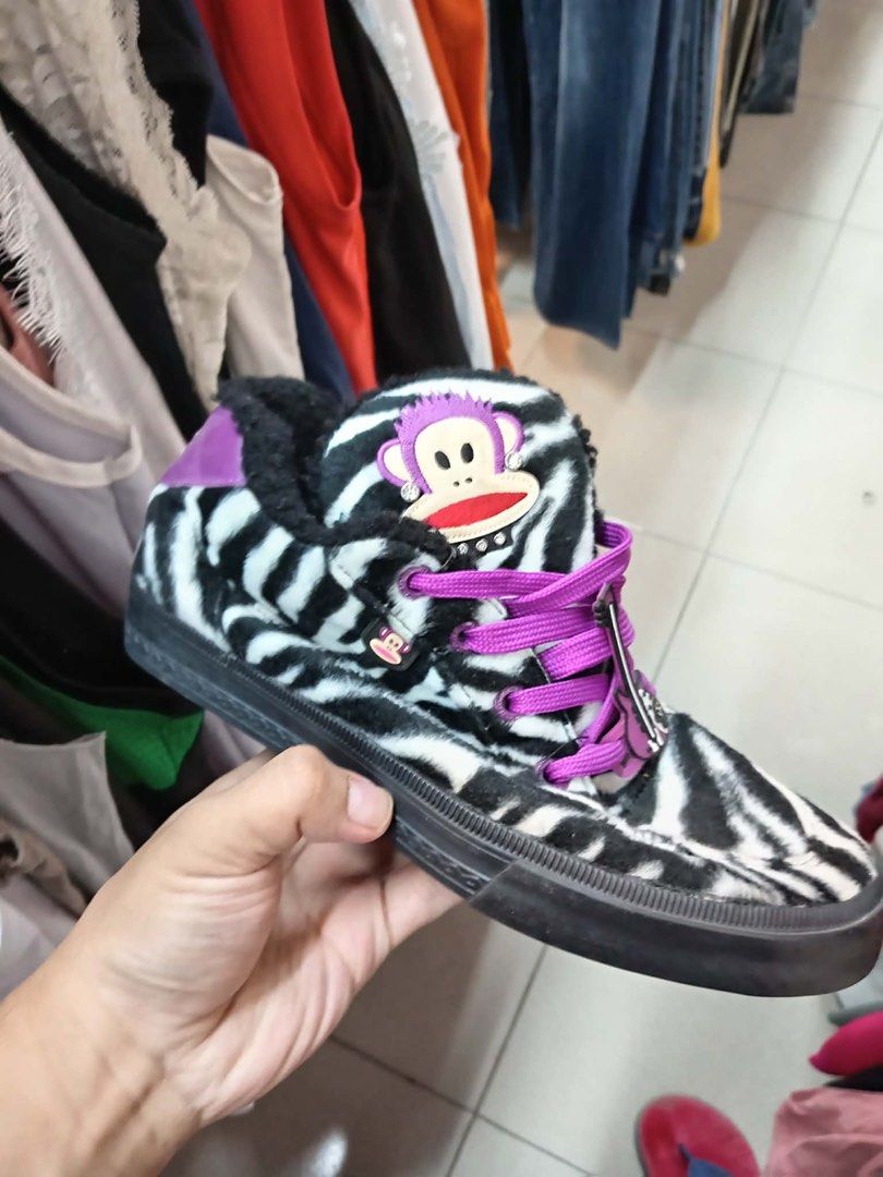 VIVIENNE WEST BALEN SHOES HOOK UPS (Category: Sneakers) located in Manila. Submitted by sonny2k (Listing ID 1471074893, Image 3). Description: hook ups dm.
