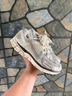 (Category: ) located in . Submitted by shoethriftengs (Listing ID 1471015920, Image 1). Description: .