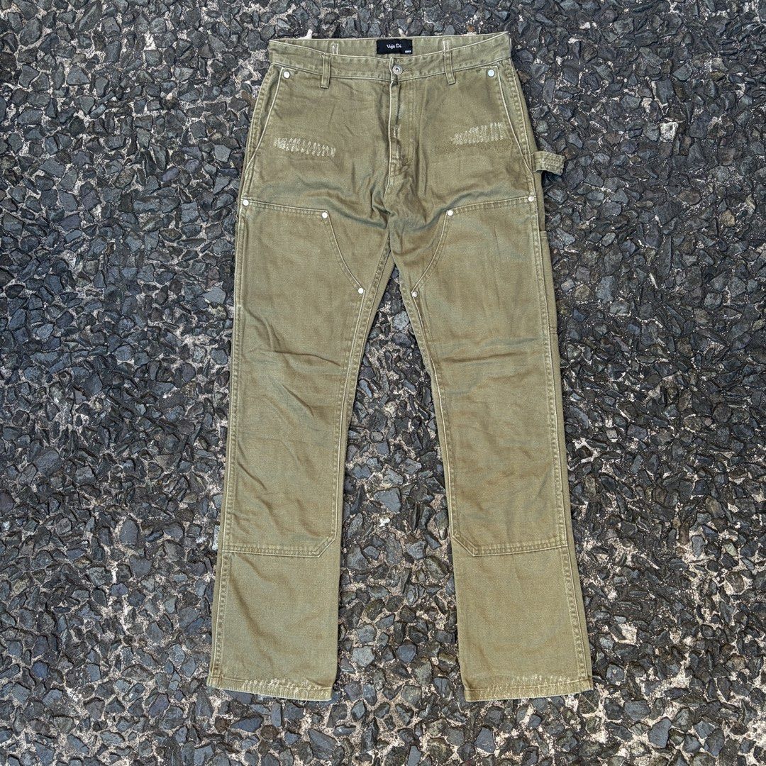 Vuja De 004 Boro Green Mori Flared Bootcut Carpenter Pants (Category: Jeans) located in Manila. Submitted by stablesource (Listing ID 1471015150, Image 1). Description: Vuja De 004 Boro Green Mori Flared Bootcut Carpenter Pants Size Small Dimension: 31 Waist 41.5 Full Length 8 Leg Opening Excellent Kindly Check All Details Before Purchase🤝.