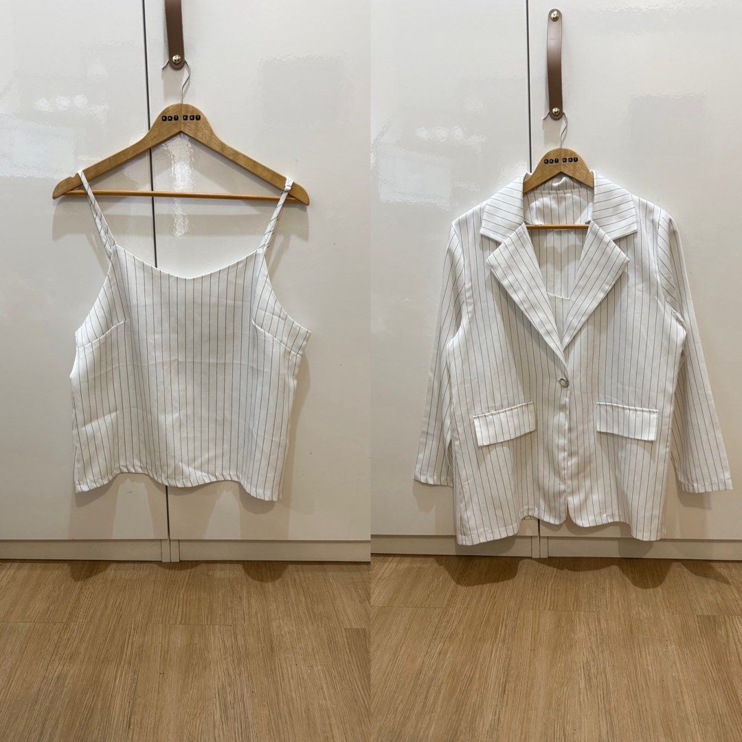 W 2-piece blazer coat with inner 01982 (Category: Coats, Jackets and Outerwear) located in Paranaque City. Submitted by kkattspreloved2 (Listing ID 1470968512, Image 1). Description: With inner Coat blazer set ❗️Items are already washed and ready to wear ❗️Mixed of personal preloved items and personal handpicked ❗️Limit your Expectations based on the price of the items that you are buying ❗️Reservation for paid items only ❗️Payment first basis no