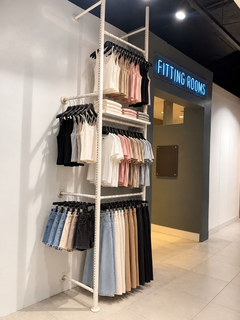 Wall-Mounted Hanger Rack | Clothing Store Display | Mall Pull-Out (Category: Clothes Drying Rack) located in Manila. Submitted by abarcanico92687 (Listing ID 1471054629, Image 1). Description: WALL-MOUNTED CLOTHING DISPLAY RACKS FOR SALE! Upgrade your boutique or clothing store with our quality secondhand wall-mounted hanger racks from mall pull-outs! Perfect for clothing boutiques, retail shops, showrooms, and other commercial spaces. ✨ PRODUCT 