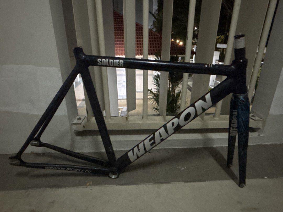 Weapon Soldier Track Bike Frame and Fork, Sports Equipment, Bicycles ...