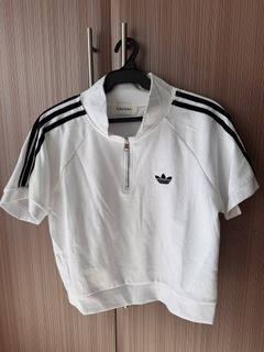 (Category: ) located in . Submitted by k.pre_loved_collections (Listing ID 1470998924, Image 1). Description: .