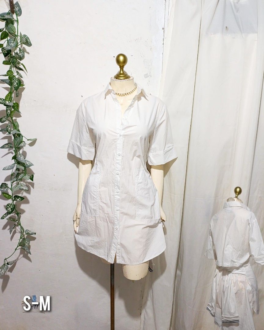 white button retro dress (Category: Dresses) located in Pateros City. Submitted by amj_amj (Listing ID 1471019972, Image 1). Description: .