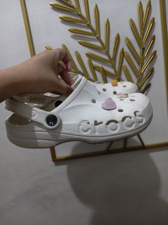 (Category: ) located in . Submitted by declutterpreloved2.0 (Listing ID 1471087804, Image 1). Description: .