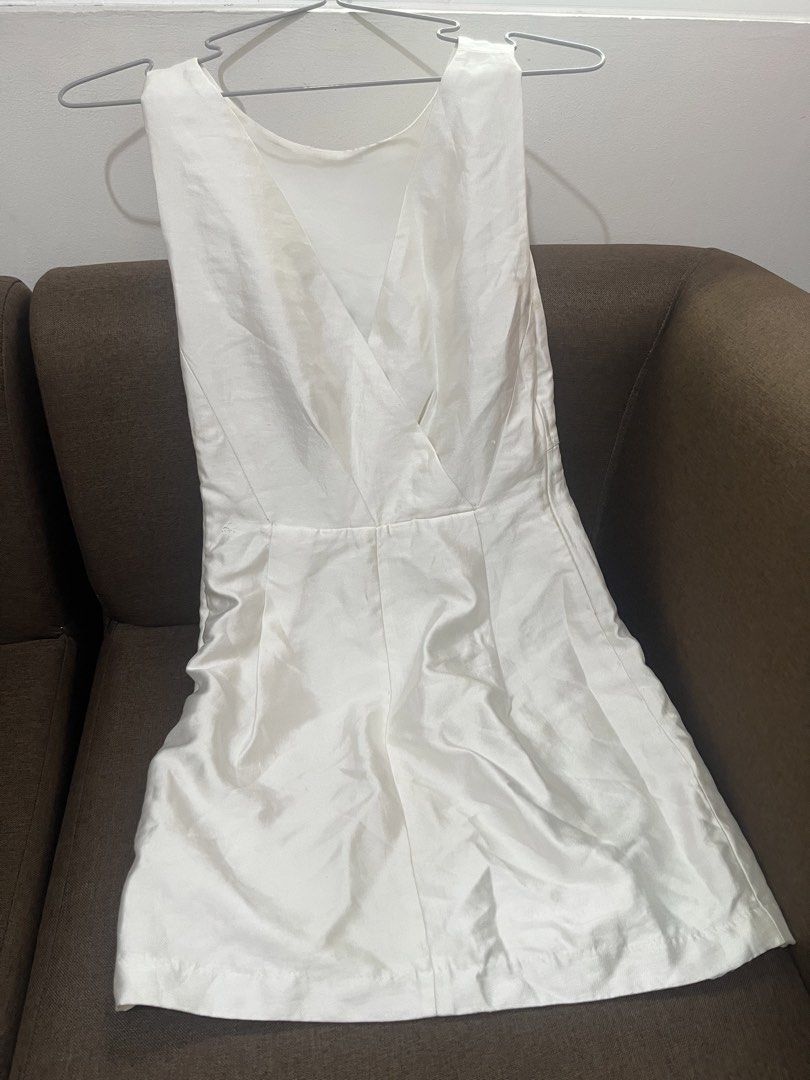 white formal dress (Category: Dresses) located in Rizal. Submitted by sheshells.gem (Listing ID 1470941276, Image 2). Description: xs - s color: white material: smooth / glossy condition: worn once for a few hours (pictorial) / properly stored like new best for formal events, dinners parties and dates.