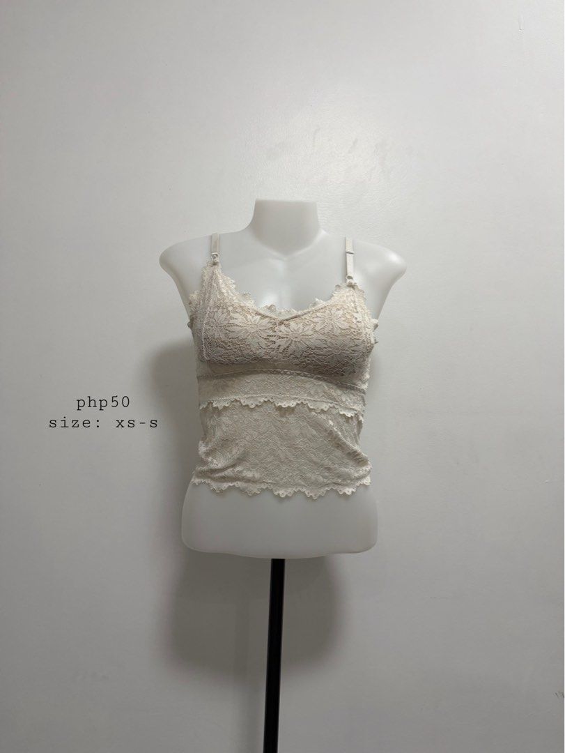 White Lace Top (Category: Sleeveless) located in Antipolo. Submitted by nlknn_ (Listing ID 1471099620, Image 1). Description: .