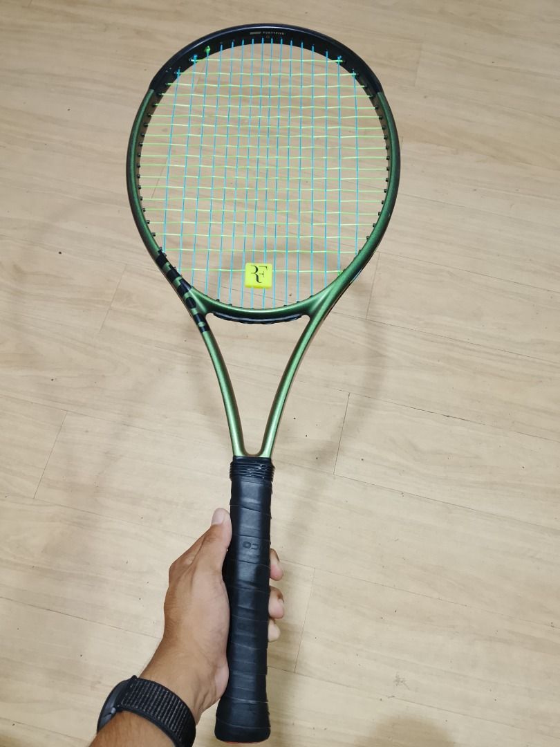 Wilson Blade V8 100L (Category: Racket and Ball Sports) located in Muntinlupa City. Submitted by chrstndarv93680 (Listing ID 1471055629, Image 1). Description: For Sale: Wilson Blade V8 100L Specs: Head size: 100 sq. in Weight: 285 g Length: 27 in. String pattern: 16/19 Grip 2 Newly strung with Solinco Hyper-Mach BD (premium quality poly x poly string) String tension: 52 lbs Mains / 50 lbs Crosses Installed with leather grip Condition: 8.5/10 Wit