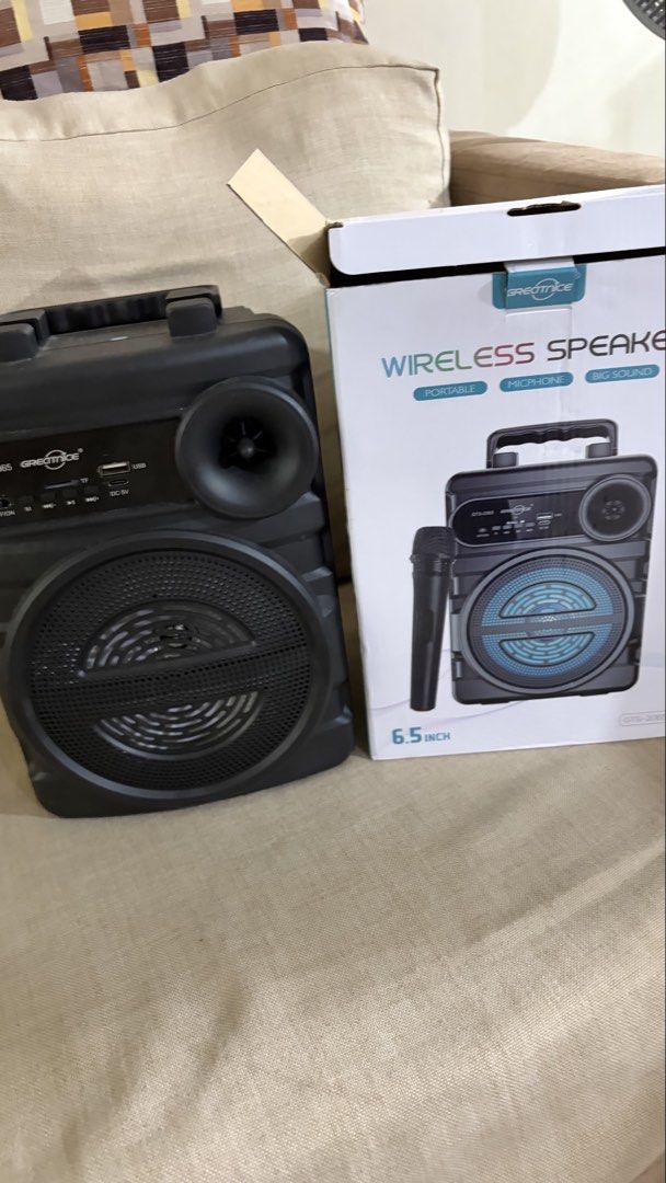 Wireless Speaker with microphone (Category: Other Home Appliances) located in Manila. Submitted by chandleria (Listing ID 1470934081, Image 1). Description: rechargeable wireless soeaker usb with microphone needs battery received as gift but was nit able to use.