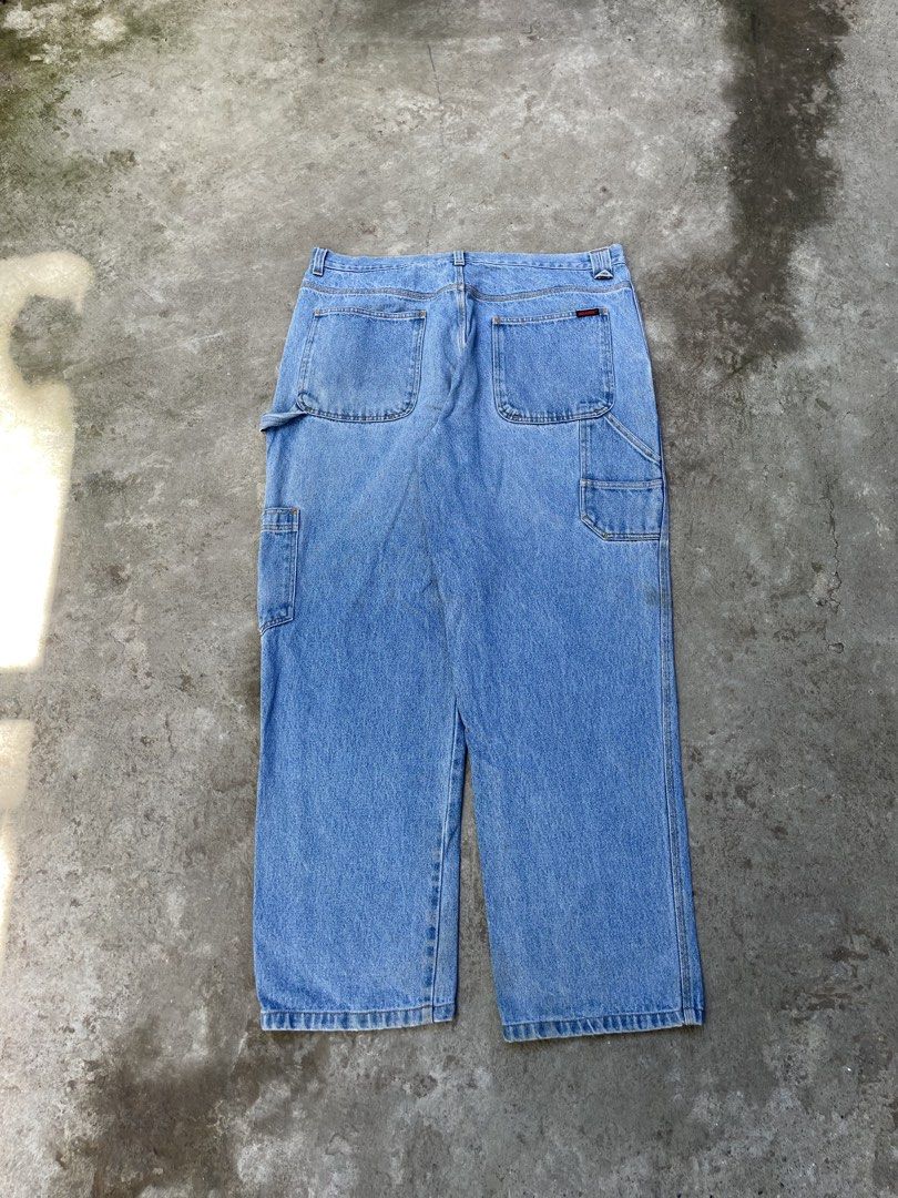 Wolverine Carpenter Jeans 🛠️ (Category: Jeans) located in Roxas City. Submitted by patch_archive (Listing ID 1471063664, Image 1). Description: Wolverine Carpenter Jeans 🛠️ 📏 ACTUAL DIMENSION USING INCHES 👖 WAIST : 38 👖 LENGTH : 43.5 👖 THIGH : 15 👖 HEM : 9 👖 FLAWS : STAIN 🏷️ PRICE : 800 PHP + SF * MESSAGE ME IF YOU HAVE ANY OTHER QUESTION ABOUT SIZING . 🚚 Local shipping fee ( 70-85 Php) ✈️ International Shipping fee cost “DM” 💳 Mode of