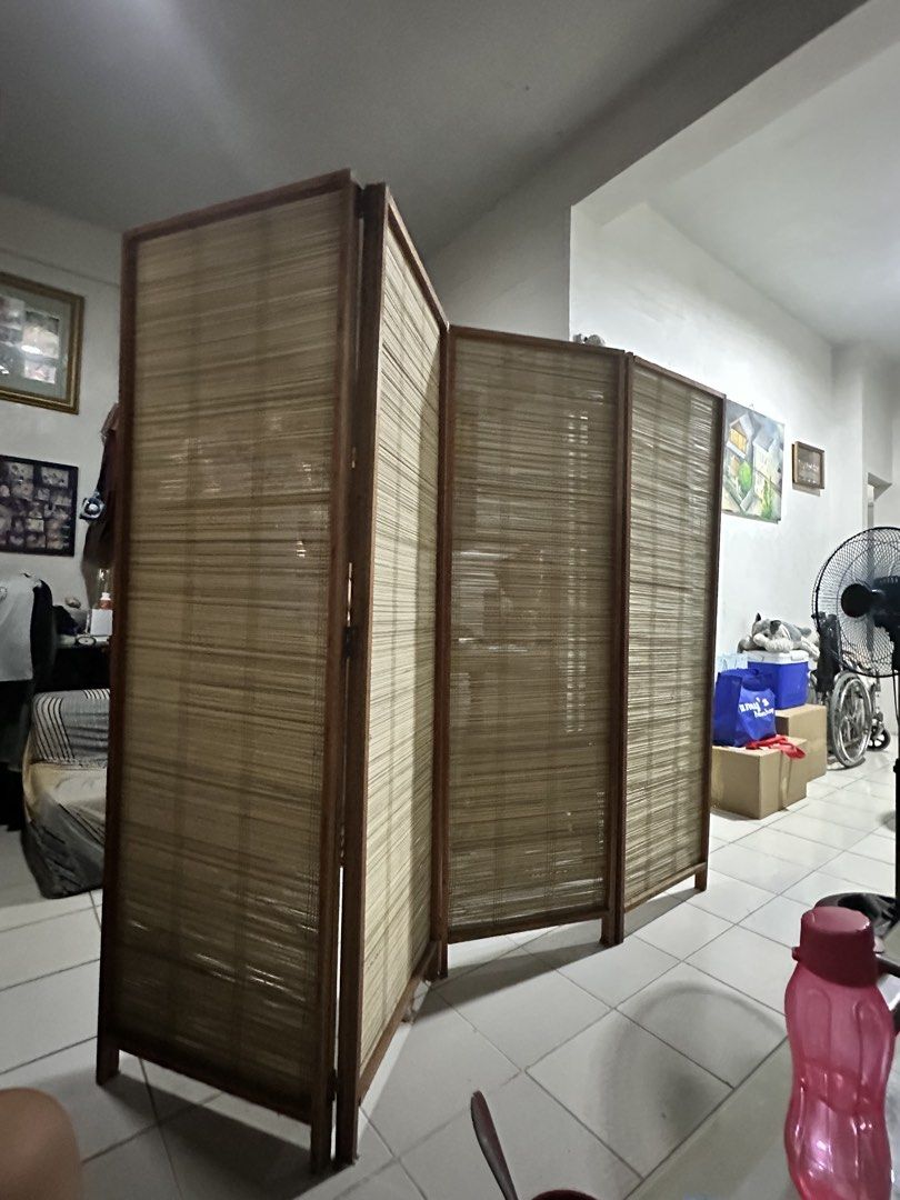 Wooden wall divider price nego (Category: Wall Decor) located in Quezon City. Submitted by jo.1216 (Listing ID 1470953184, Image 1). Description: For pickup only or lalamove In very good condition.