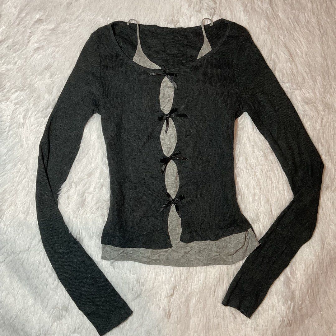 Y2k coquette double inner long sleeves (Category: Longsleeves) located in Tuguegarao City. Submitted by rewear_files (Listing ID 1471099892, Image 1). Description: Price: ₱150 Size: s-m 📍 Location: Tuguegarao City, Cagayan MOP: Maya (pay first) MOD: J&T Express or personal pickup around Tuguegarao City. Message me if interested! No reservations, please. First to pay, first to get..