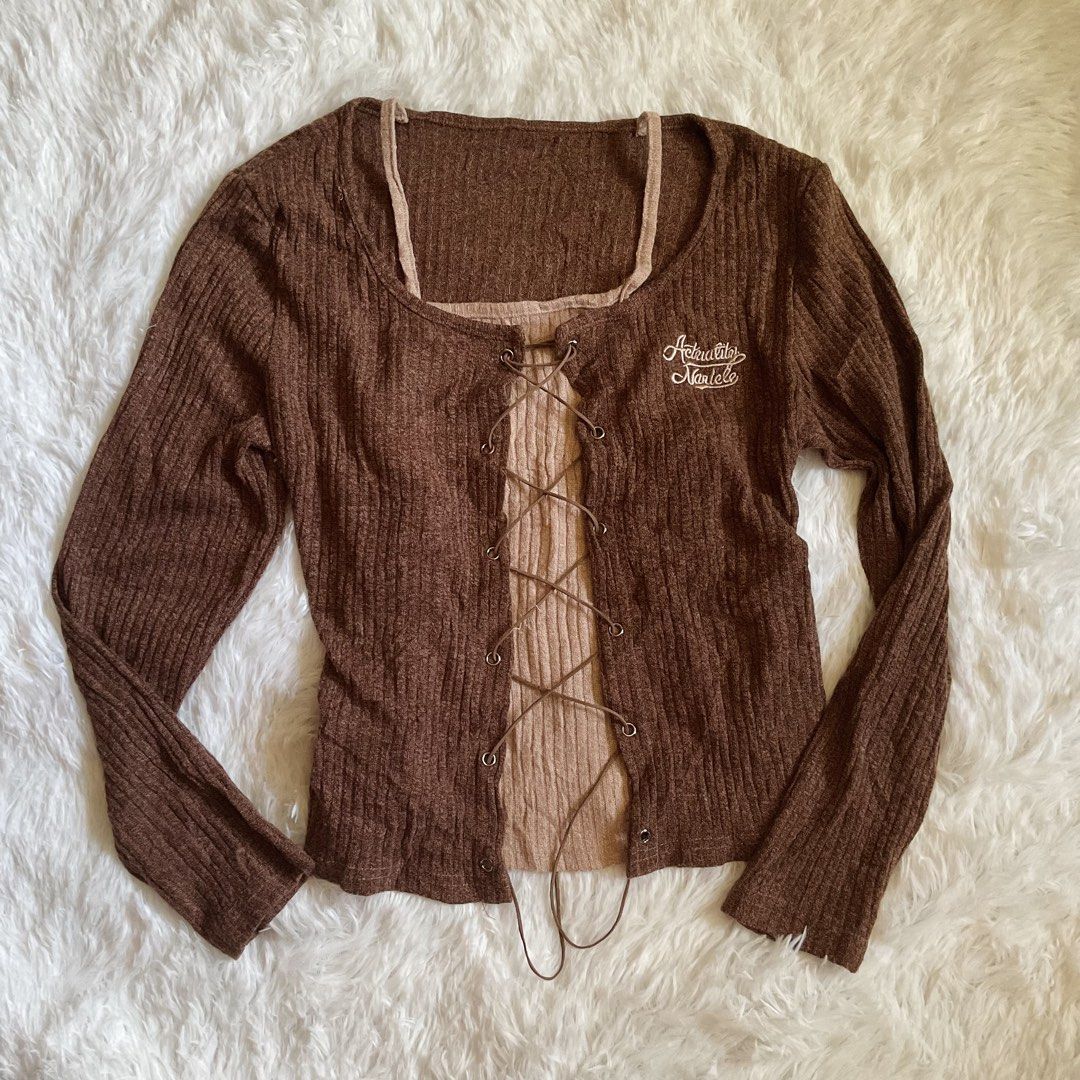 Y2k double inner long sleeves (Category: Longsleeves) located in Tuguegarao City. Submitted by rewear_files (Listing ID 1471099007, Image 1). Description: Price: ₱130 Size: s-m 📍 Location: Tuguegarao City, Cagayan MOP: Maya (pay first) MOD: J&T Express or personal pickup around Tuguegarao City. Message me if interested! No reservations, please. First to pay, first to get..
