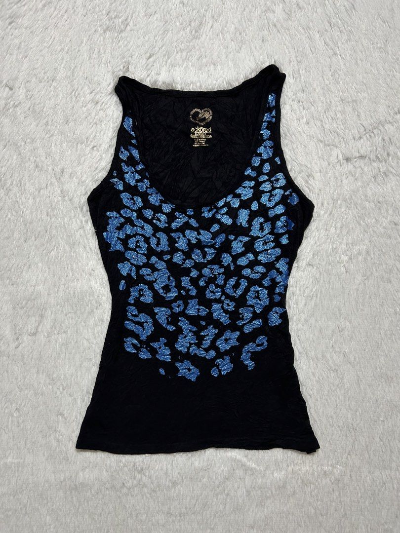 Y2k Eckōred fitted sleeveless top (Category: Sleeveless) located in Quezon City. Submitted by herarchiveph (Listing ID 1470964241, Image 1). Description: Y2k Eckōred fitted sleeveless top Xs on tag Width: 28 inches Length: 23 inches No major issue. Sign of use only.