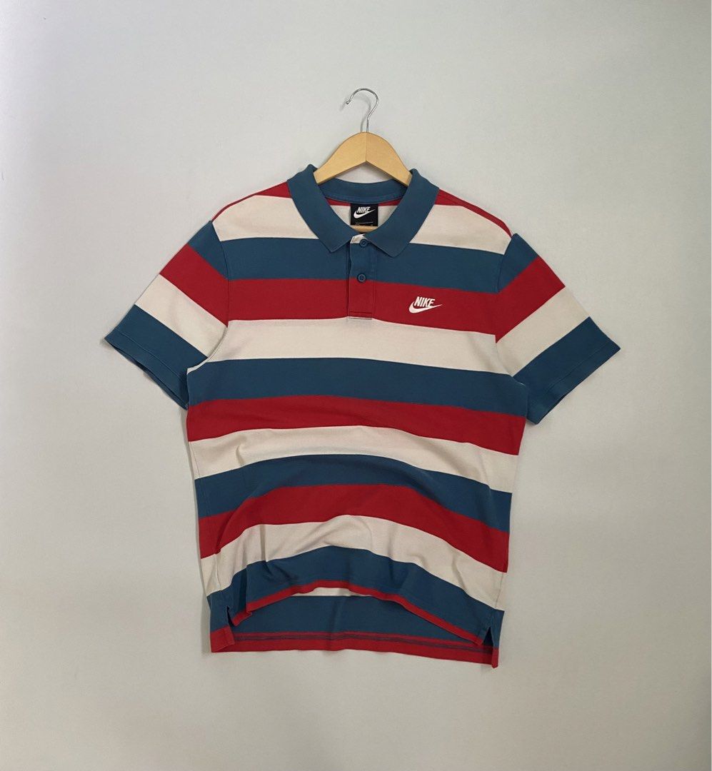 Y2k Nike Polo shirt (Category: Tshirts & Polo Shirts ) located in Libmanan. Submitted by kushin2.0 (Listing ID 1470957522, Image 2). Description: Nike Polo Stripe 21 x 28 Good condition No issue 100% Original.