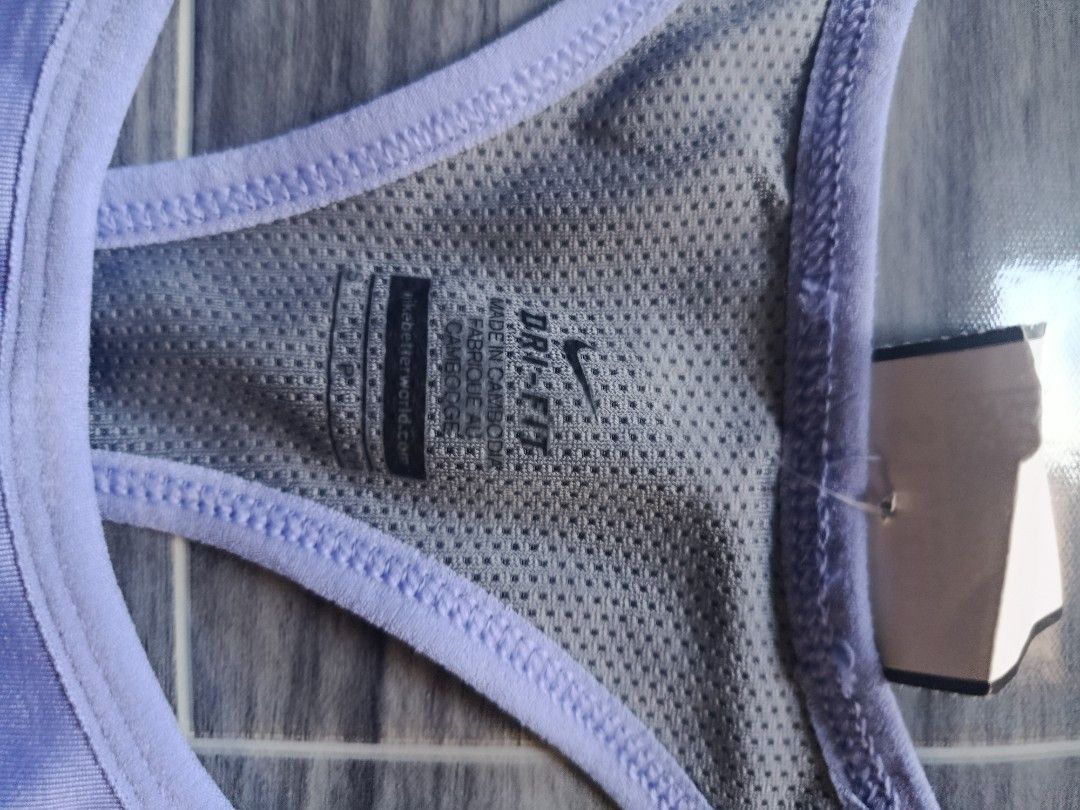 Y2k/ pickle ball Nike (Category: Activewear) located in Bacolod City. Submitted by empatees (Listing ID 1471068733, Image 3). Description: .