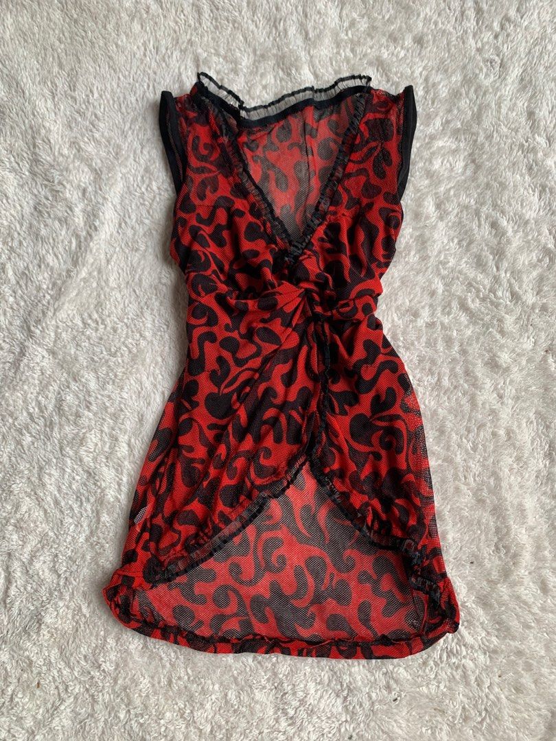 Y2K Red Sheer top (Category: Sleeveless) located in Davao. Submitted by calli_2219 (Listing ID 1470933687, Image 3). Description: Can fit XS-M High quality fabric, see thru type may inner sa may breast area. No flaws DM..