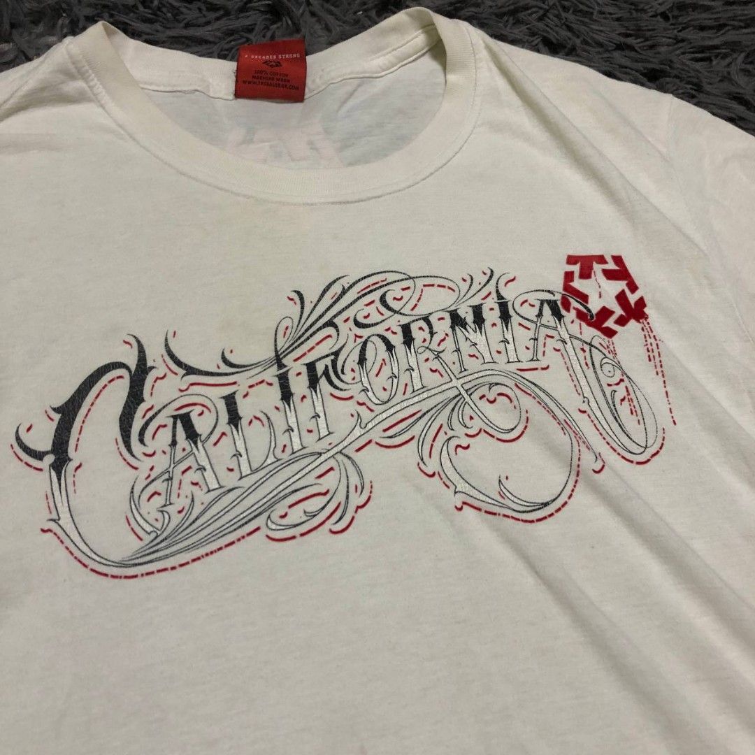 Y2k Tribal Shirt (Category: Activewear) located in Camiling. Submitted by thriftscape2024 (Listing ID 1470982177, Image 2). Description: Excellent Condition Color rate: 9/10 Issue: need wash, crack prints Dimes: W21xL28.