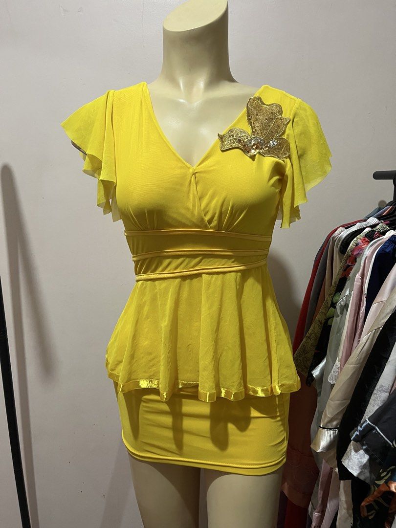 Yellow sequence dress Y2K (Category: Dresses) located in Manila. Submitted by mamamogreen69 (Listing ID 1471023242, Image 1). Description: Well used, May need Tahiin ‼️ S-M.