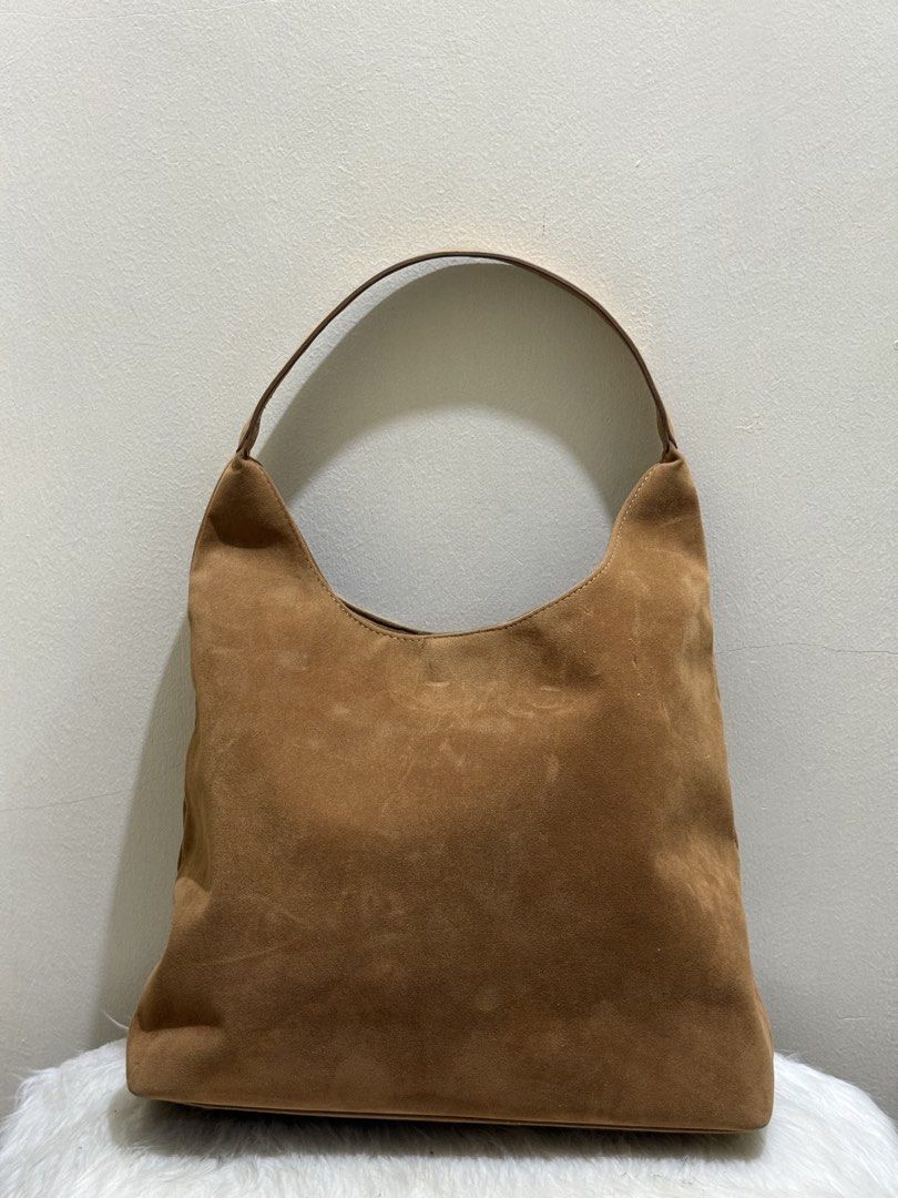 Ysl (Category: Shoulder Bags) located in Quezon City. Submitted by clazzystudio (Listing ID 1471039492, Image 3). Description: .