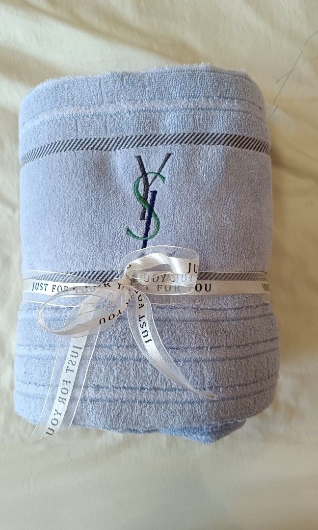 YSL Blue owel Blanket (Category: Bedding & Towels) located in Makati City. Submitted by jstreasuredfinds (Listing ID 1470989647, Image 1). Description: 140x190cm Washed and sanitized Flaws: towel pilings but still usable condition.