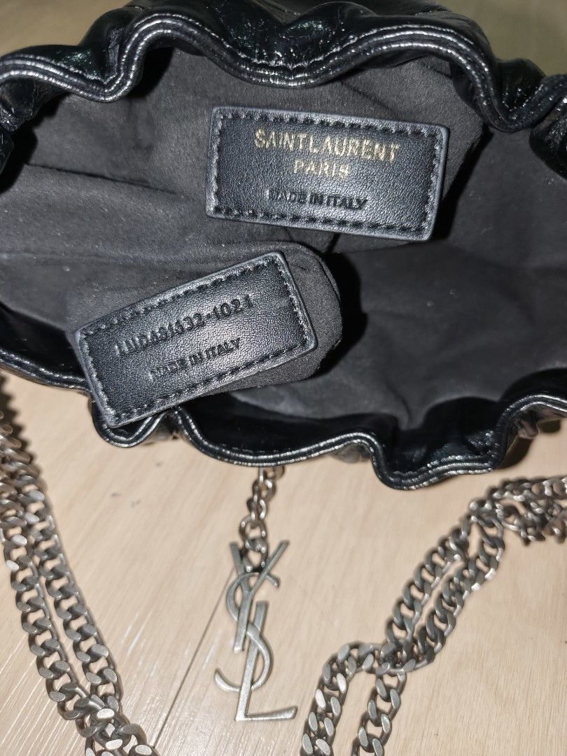 Yves saint Laurent Pac pac Ruched Hobo Leather (Category: Shoulder Bags) located in Quezon City. Submitted by _papa_jack (Listing ID 1471094748, Image 3). Description: Yves saint Laurent Pac pac Ruched Hobo Leather No box & Dust bag (Left in HK) Price still nego.