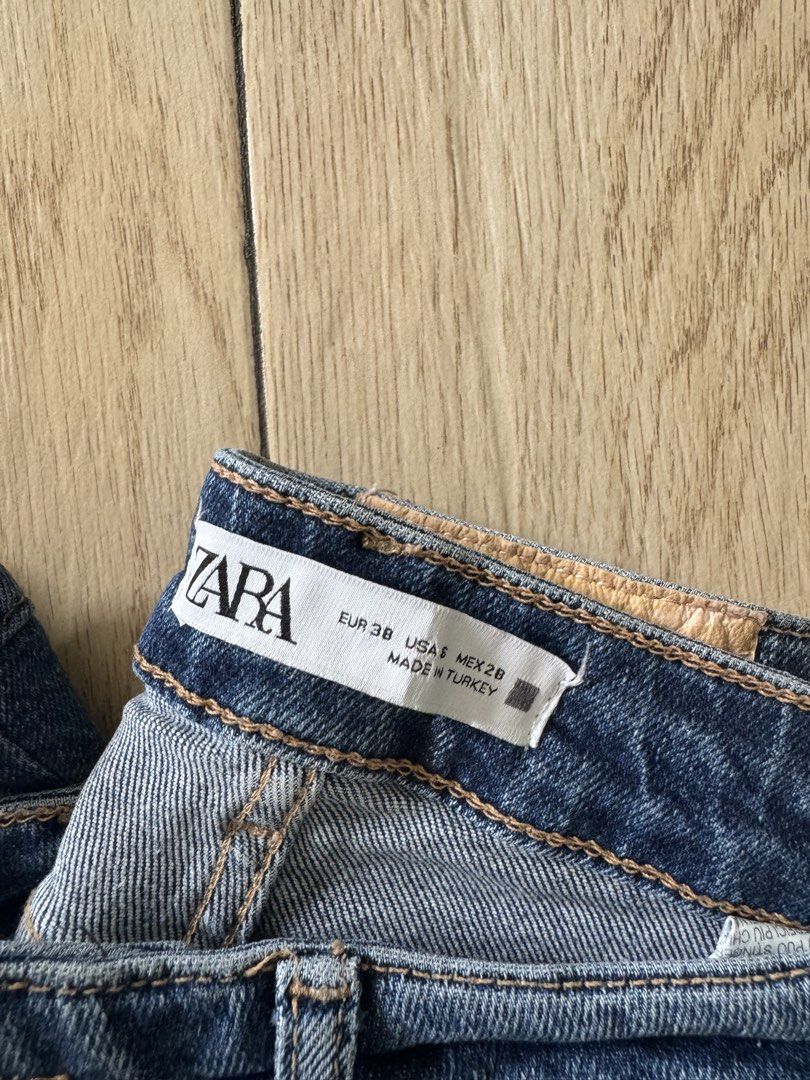 Zara and H&M Denim Jeans Bundle (Category: Jeans) located in Makati City. Submitted by thevclosetph (Listing ID 1470932197, Image 2). Description: - 2-in-1 Jeans Bundle: Zara Denim and H&M Divided - Size: EUR 38 / US 6 (Both pairs) - Details: Dark blue H&M with trendy white contrast stitching - Fit & Features: Flattering waist fit with standard functional pockets - Condition/Use: Perfect basic staples for your everyday rotation.