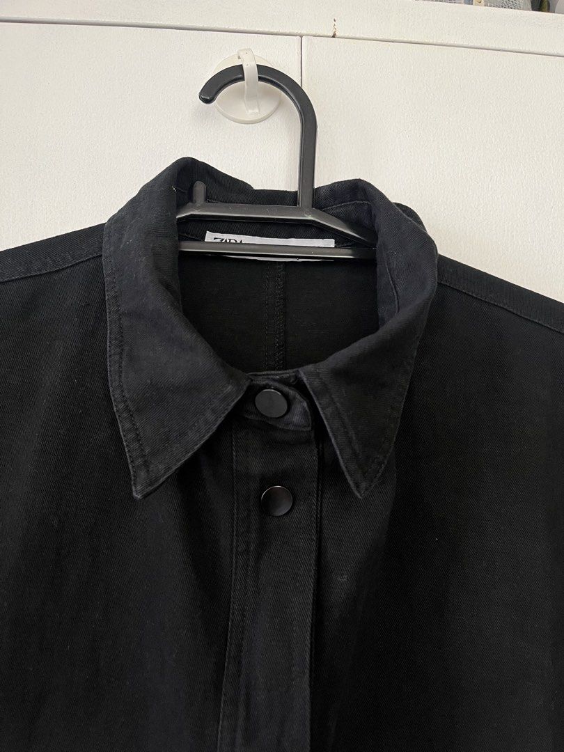 Zara Black Denim Top (Category: Sleeveless) located in Cebu City. Submitted by stylebyregi (Listing ID 1470970422, Image 3). Description: No issues, normal signs of usag Real denim feel True to size, not oversized Not cropped Bought in orange app.