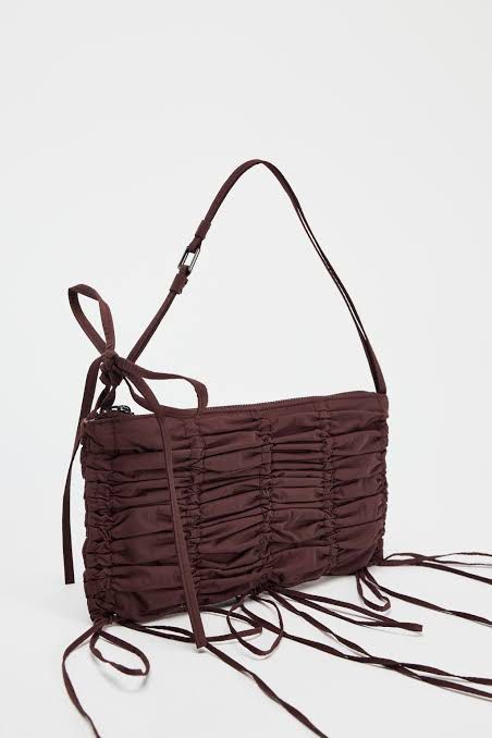 Zara Burgundy Cute Shoulder Bag (Category: Shoulder Bags) located in Taguig. Submitted by madeasoncloset (Listing ID 1471059264, Image 2). Description: Almost New worn hours lang Too many Bag Please see photo when worn for the size reference .