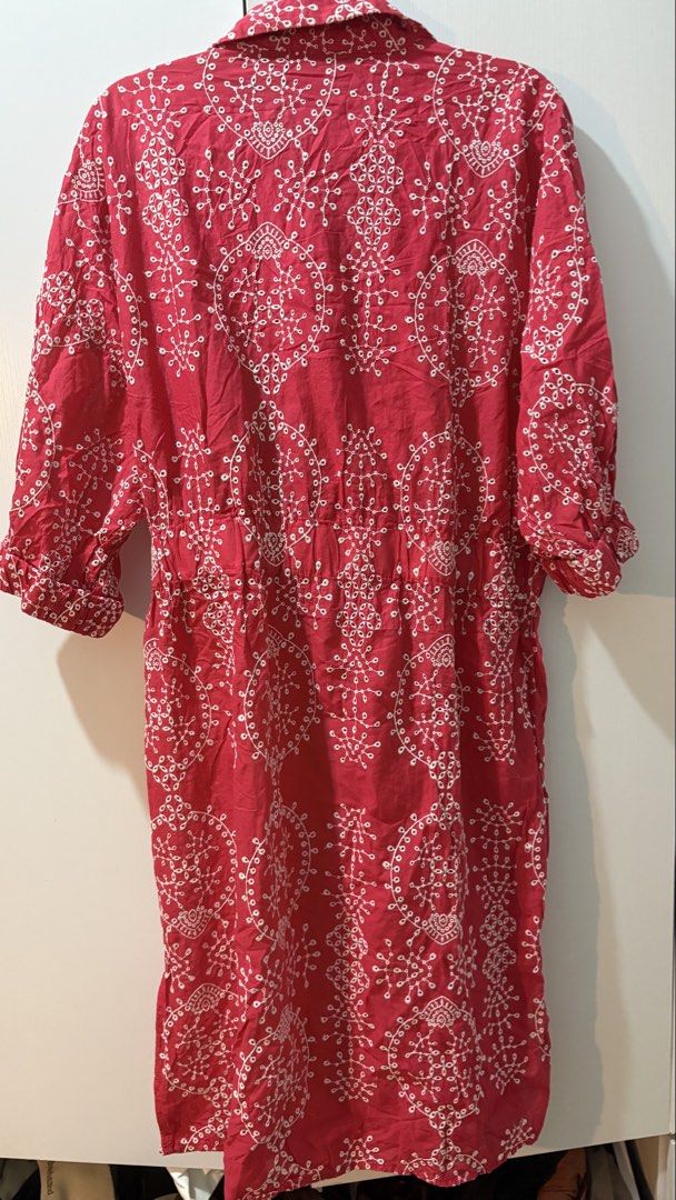 Zara Eyelet Mini Buttondown dress (Category: Dresses) located in Calamba. Submitted by jelliaes (Listing ID 1471118950, Image 3). Description: No flaws XL on tag See last photo for when worn.
